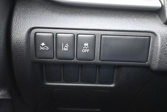 2023 Mitsubishi Eclipse Cross LE