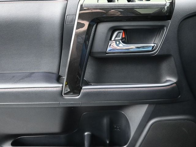 2020 Toyota 4Runner Venture