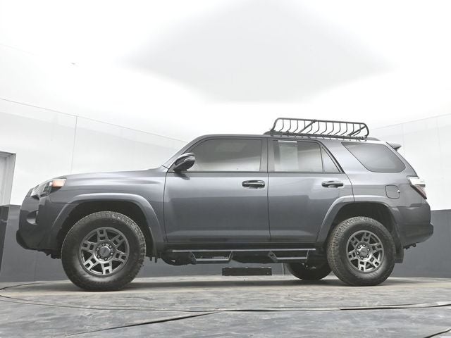 2020 Toyota 4Runner Venture
