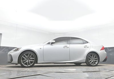 2017 Lexus IS Turbo 200t