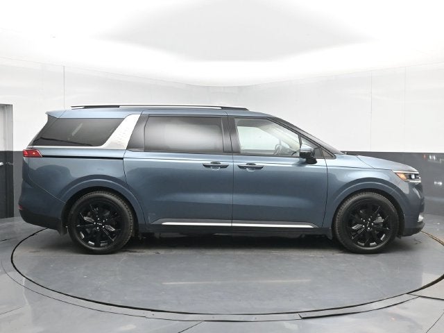 2024 Kia Carnival SX