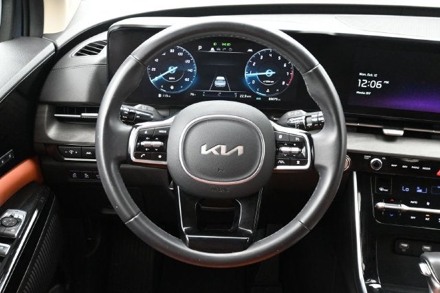 2024 Kia Carnival SX