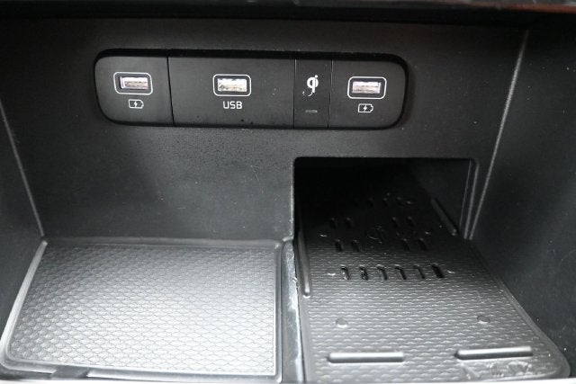 2024 Kia Carnival SX