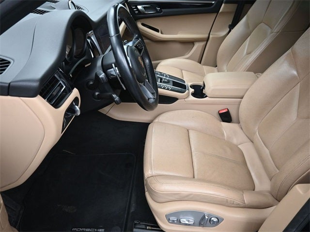 2019 Porsche Macan Base