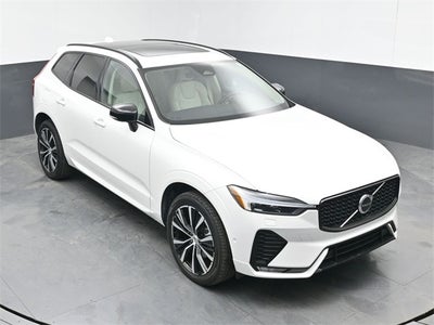 2024 Volvo XC60 B5 Plus Dark Theme