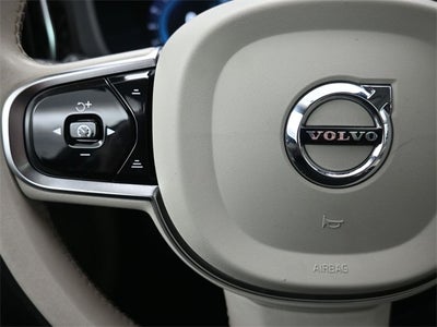 2024 Volvo XC60 B5 Plus Dark Theme