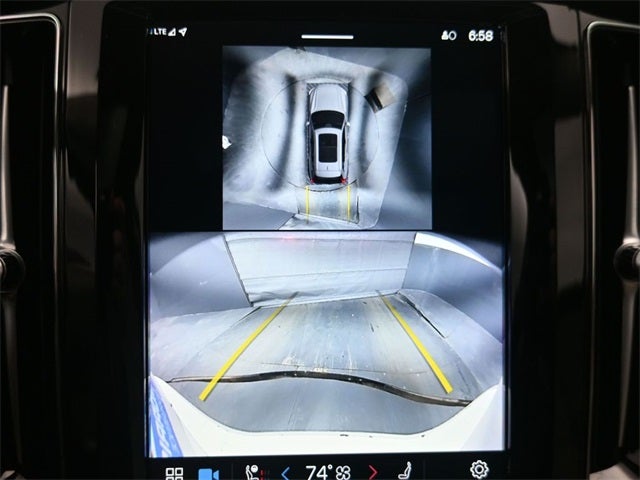 2024 Volvo XC60 B5 Plus Dark Theme