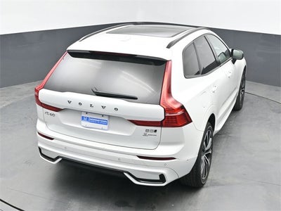 2024 Volvo XC60 B5 Plus Dark Theme