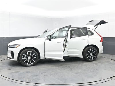 2024 Volvo XC60 B5 Plus Dark Theme