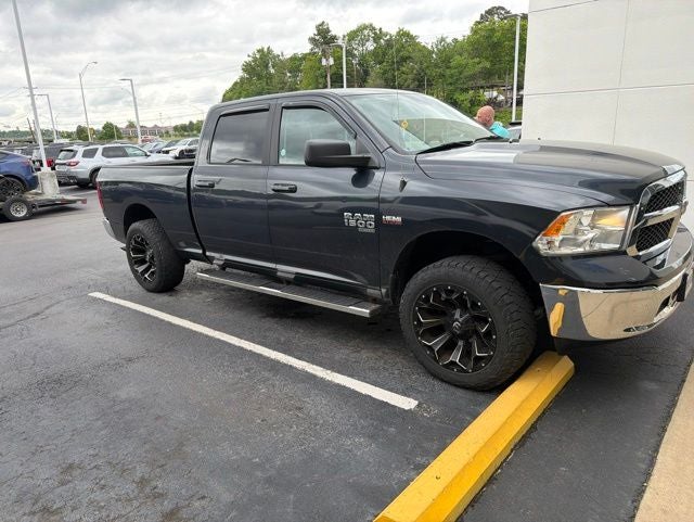 2020 RAM 1500 Classic SLT
