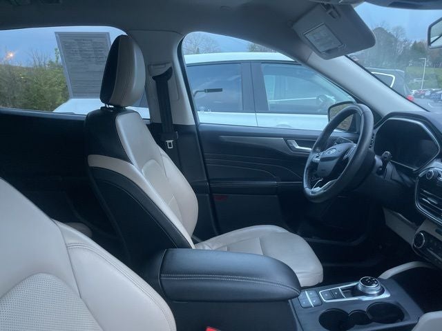 2021 Ford Escape Titanium