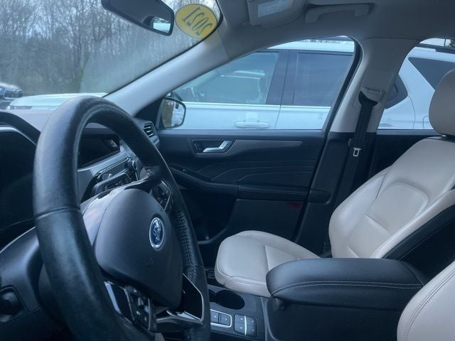 2021 Ford Escape Titanium