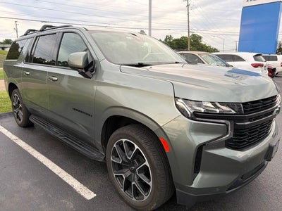 2023 Chevrolet Suburban RST