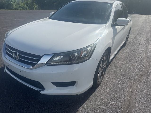 2013 Honda Accord LX Auto's photo