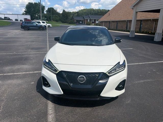 2022 Nissan Maxima SR
