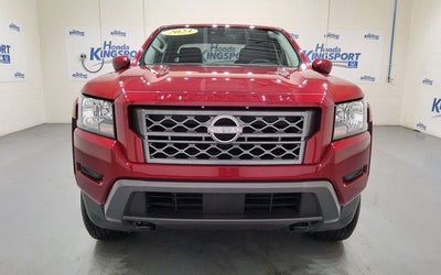 2023 Nissan Frontier SV Drop-In Bed Liner & Bumper Step