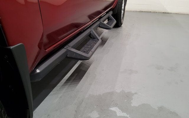 2023 Nissan Frontier SV Drop-In Bed Liner & Bumper Step