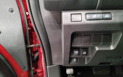 2023 Nissan Frontier SV Drop-In Bed Liner & Bumper Step