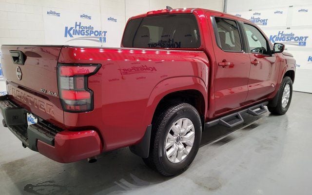 2023 Nissan Frontier SV Drop-In Bed Liner & Bumper Step