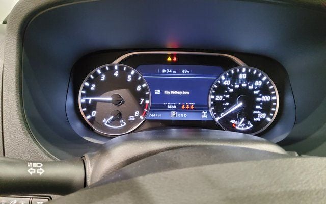 2023 Nissan Frontier SV Drop-In Bed Liner & Bumper Step