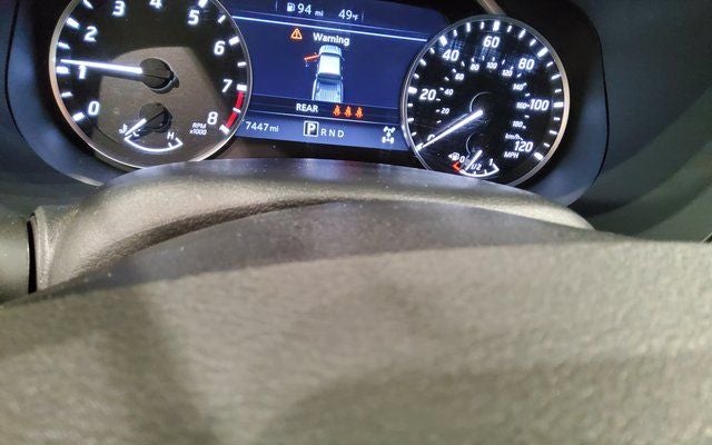 2023 Nissan Frontier SV Drop-In Bed Liner & Bumper Step