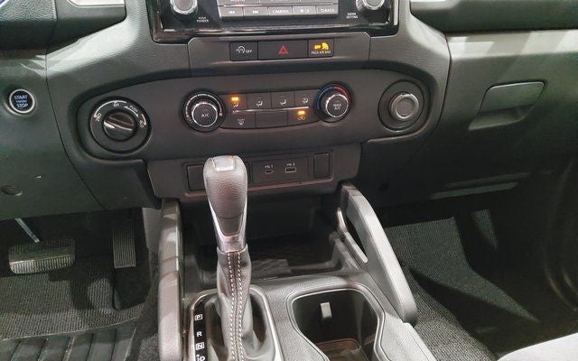 2023 Nissan Frontier SV Drop-In Bed Liner & Bumper Step