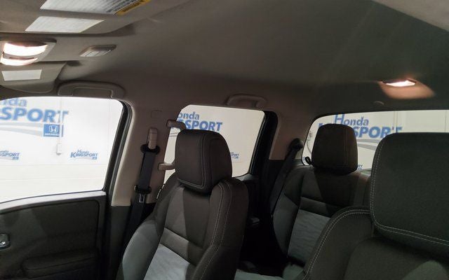 2023 Nissan Frontier SV Drop-In Bed Liner & Bumper Step