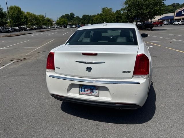2016 Chrysler 300 Limited