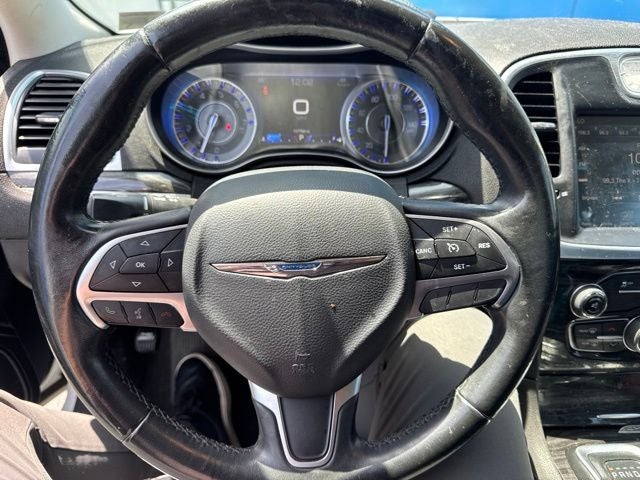 2016 Chrysler 300 Limited