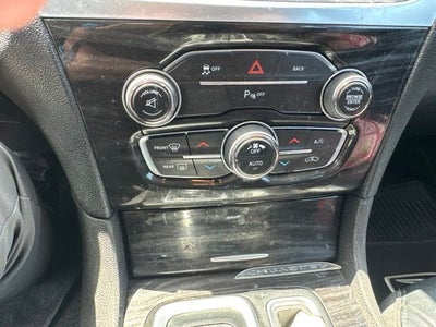 2016 Chrysler 300 Limited