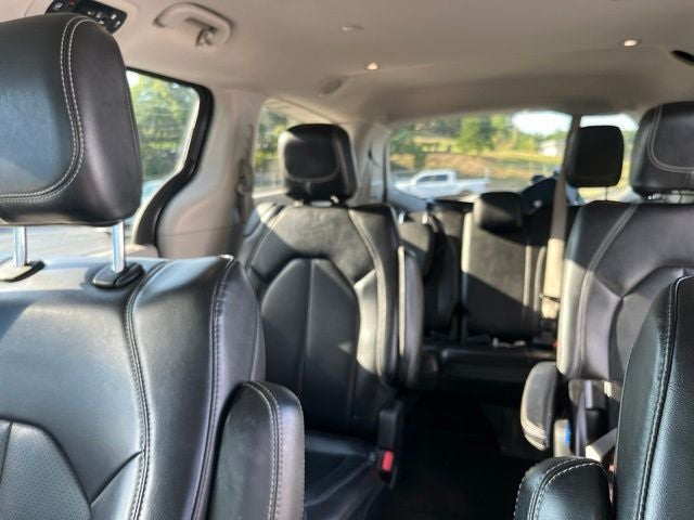 2021 Chrysler Voyager LXI