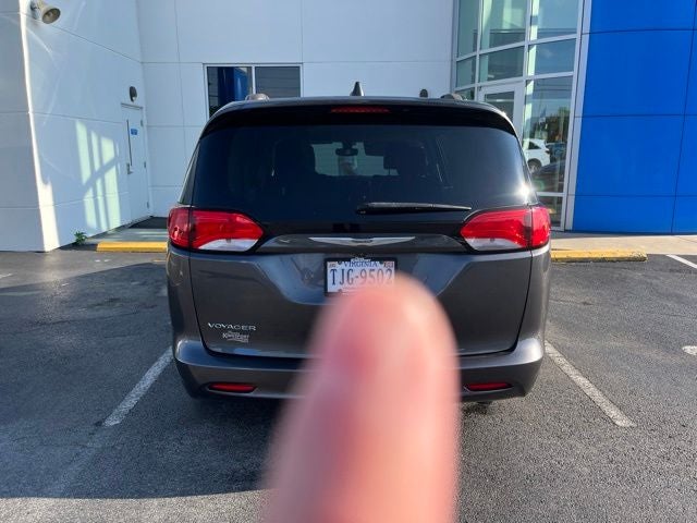 2021 Chrysler Voyager LXI