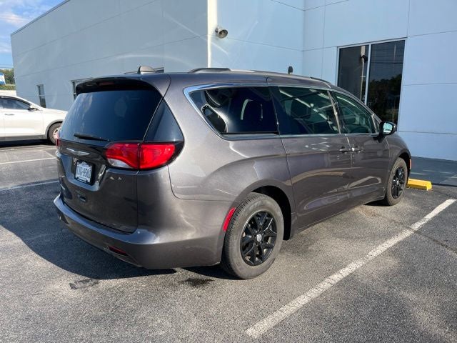 2021 Chrysler Voyager LXI