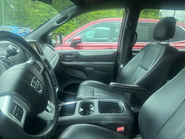 2016 Dodge Grand Caravan R/T