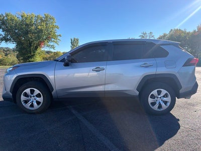 2023 Toyota RAV4 LE