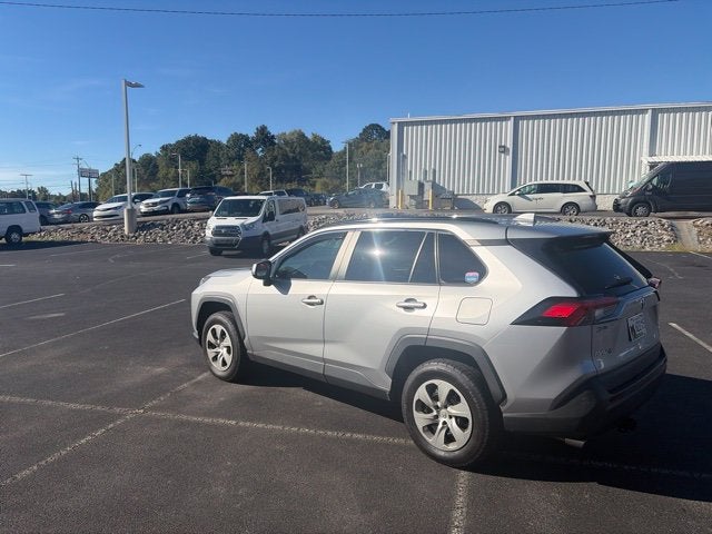2019 Toyota RAV4 LE