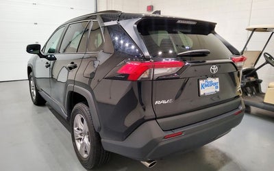 2025 Toyota RAV4 XLE