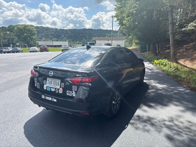 2022 Nissan Versa 1.6 SV