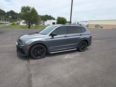 2022 Volkswagen Tiguan 2.0T SE R-Line Black