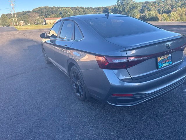 2025 Volkswagen Jetta 1.5T SE