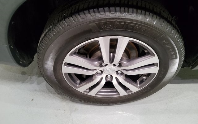 2018 Honda Pilot EX-L w/Rear Entertainment System