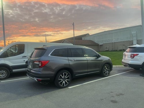 2022 Honda Pilot Touring 8 Passenger