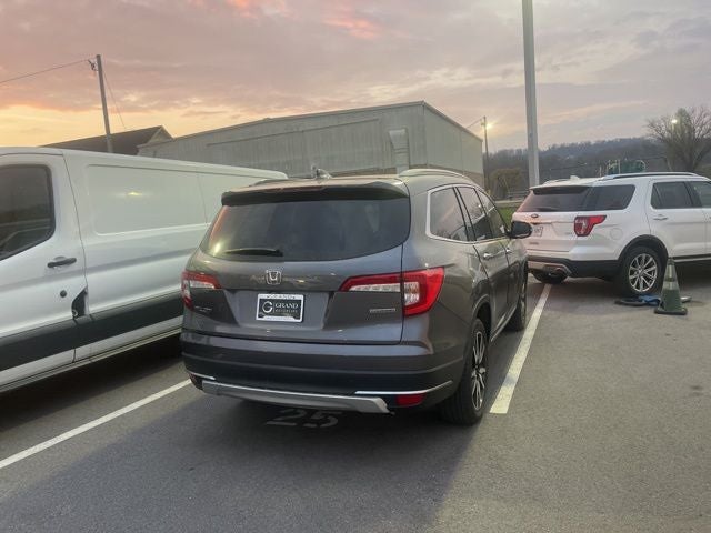 2022 Honda Pilot Touring 8 Passenger