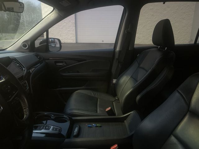 2022 Honda Pilot Touring 8 Passenger