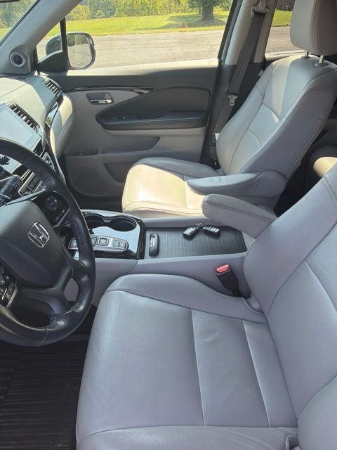 2022 Honda Pilot Touring 7 Passenger