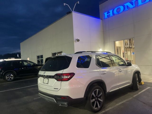 2025 Honda Pilot Touring