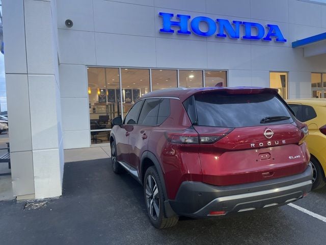 2023 Nissan Rogue SL