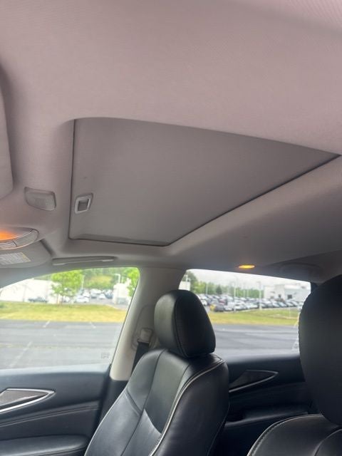 2017 INFINITI QX60 Base