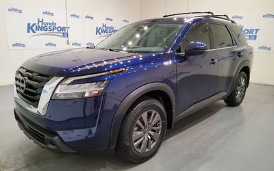 2022 Nissan Pathfinder SV