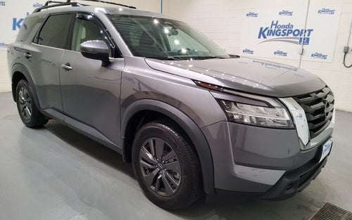 2022 Nissan Pathfinder SV